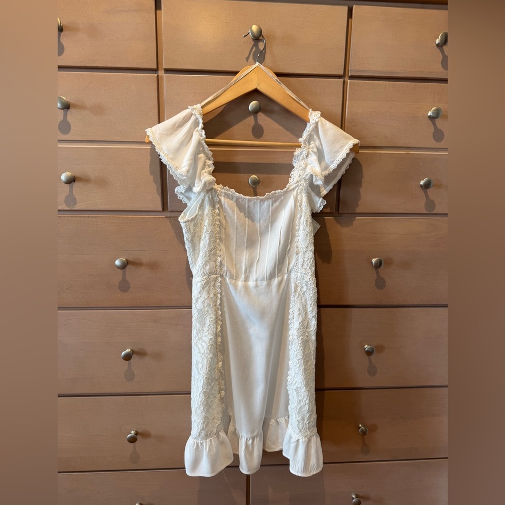 Forever 21 White Lace-Trimmed Babydoll Dress Size Small